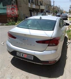 هیوندای ئەلەنترا